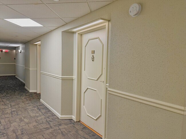 Foto del edificio - 2479 Peachtree Rd NE