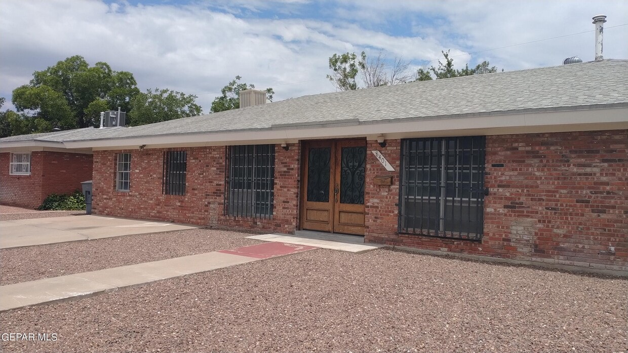 8401 Parkland Dr, El Paso, TX 79925 House Rental in El Paso, TX