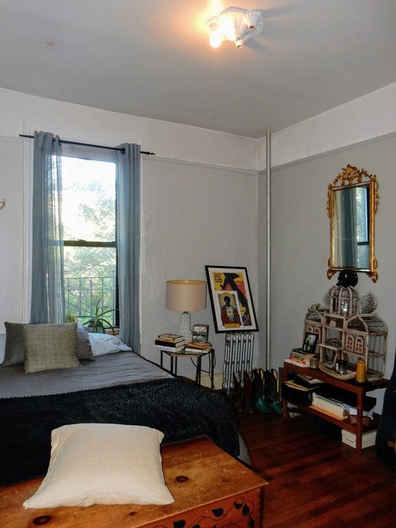 Building Photo - 352 Saint Johns Pl