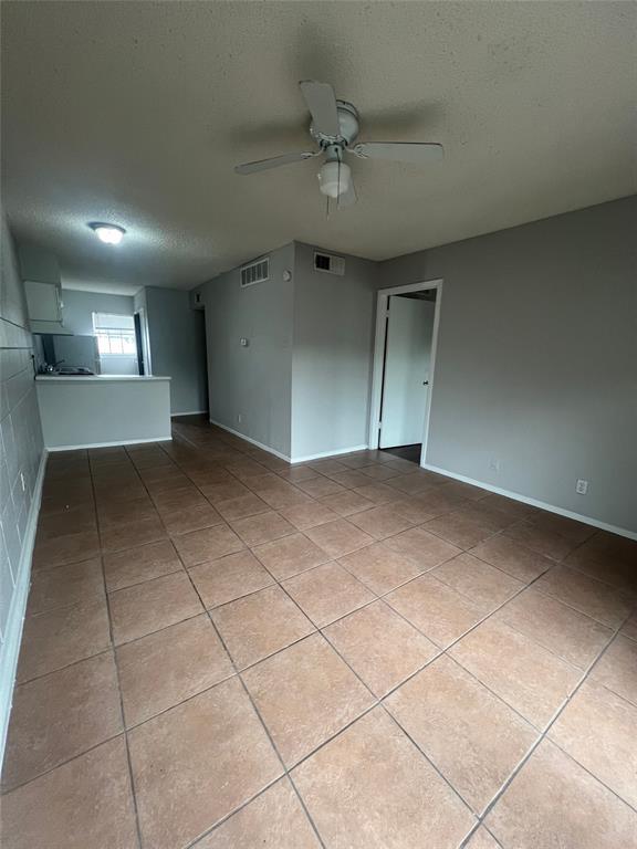 Foto del edificio - 311 E 31st St