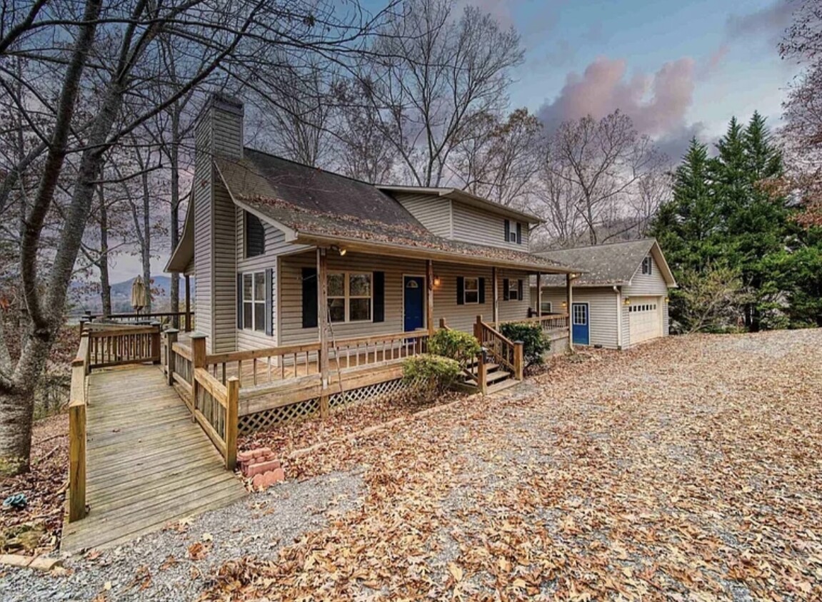 Primary Photo - 625 McRidge Rd