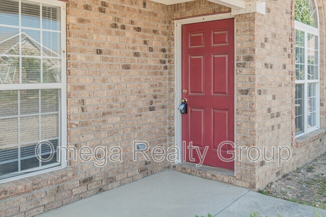 Building Photo - 2170 Village Ln