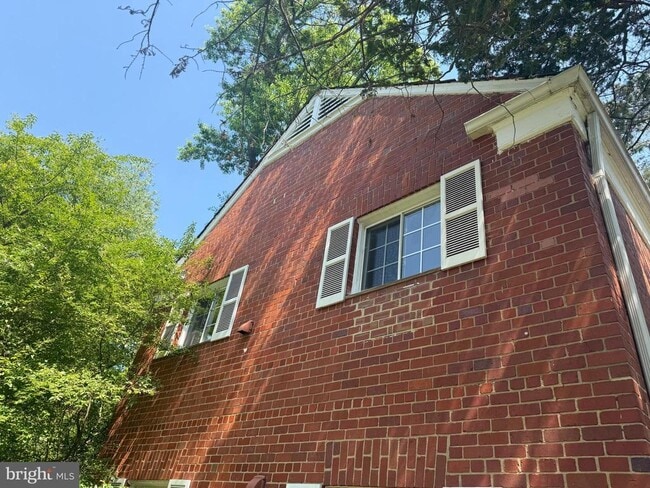 Building Photo - 1751 Preston Rd