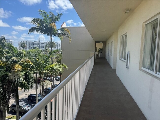 Foto del edificio - 10720 NW 66th St