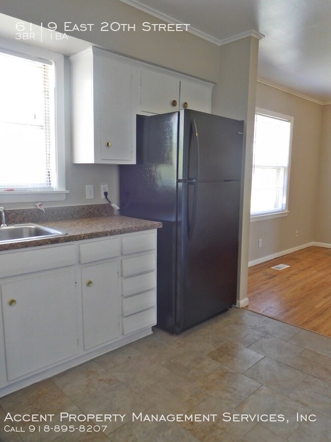 Foto del edificio - 3 Bedroom, 2 car garage!