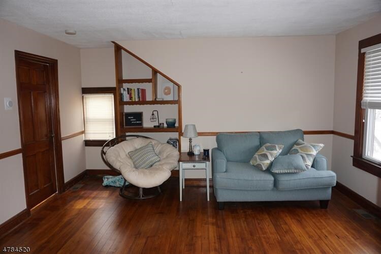 Primary Photo - 15 Prospect Pl