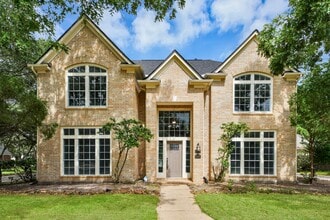 Building Photo - 16203 Broken Timber Cir