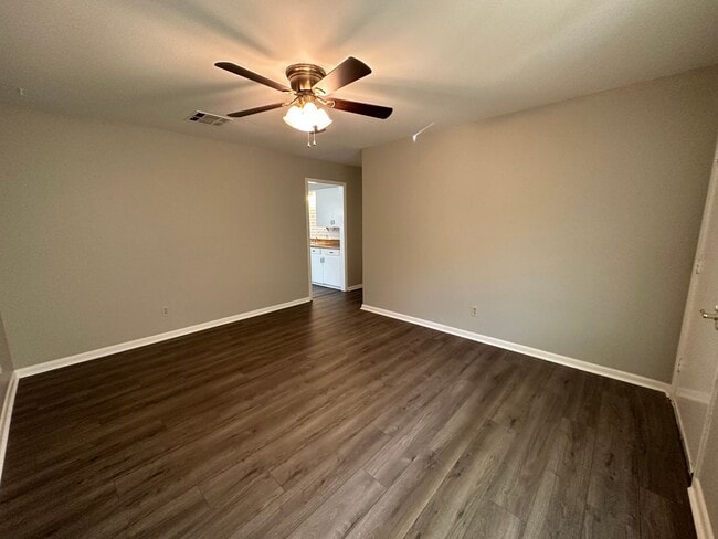 Foto del edificio - Remolded Central Bossier Home