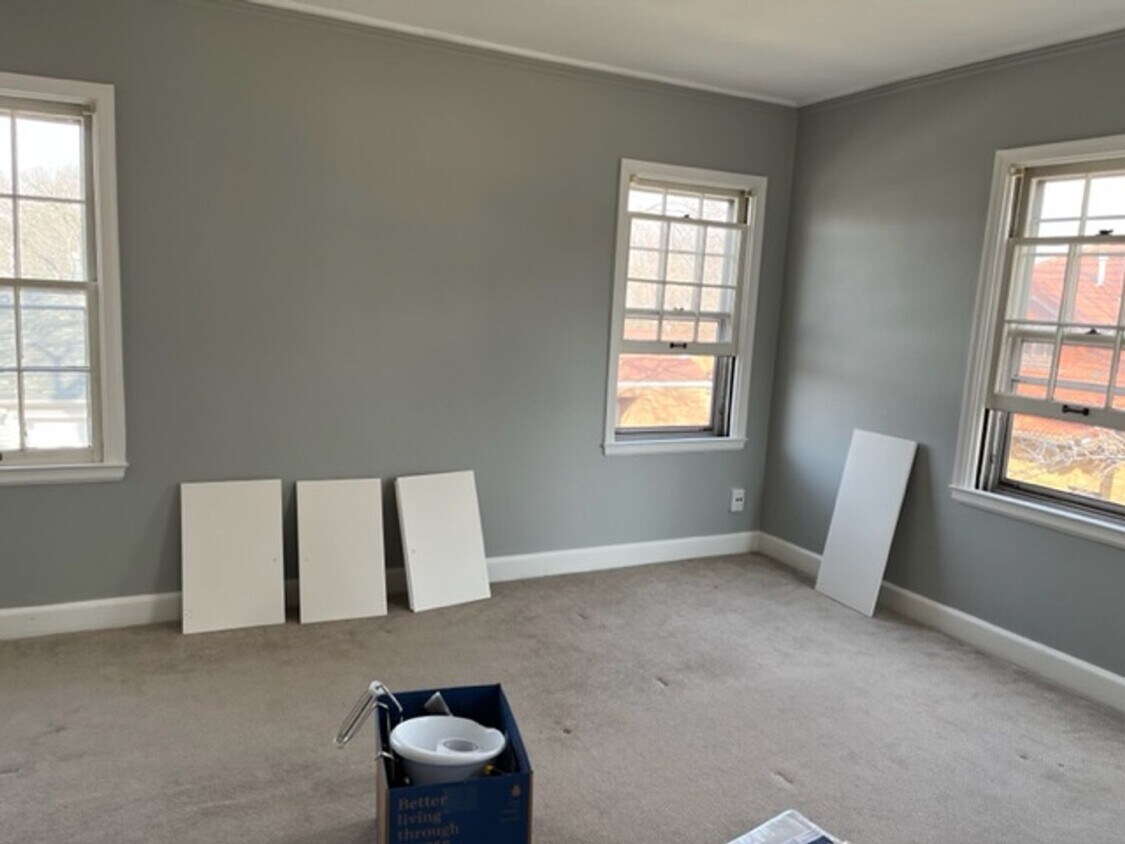 Building Photo - Mahon-1221