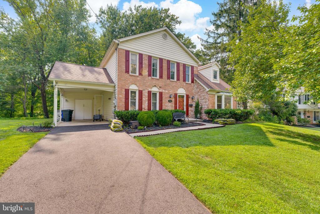 Foto principal - 7923 Ivymount Terrace