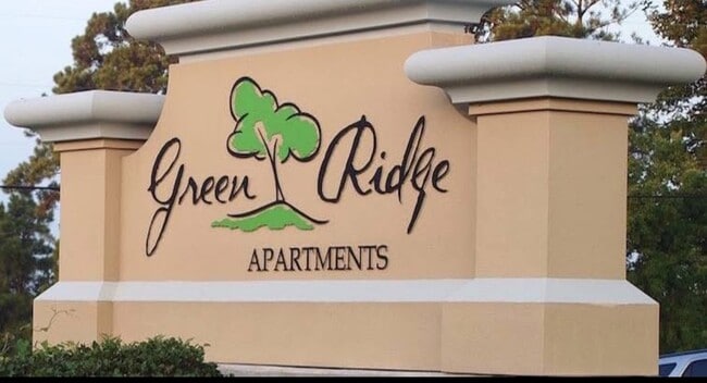 Building Photo - Green Ridge Apartments