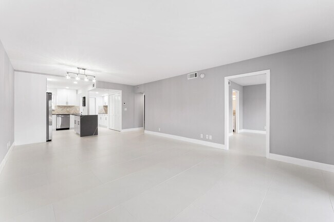 Foto del edificio - 1030 Sugar Sands Blvd