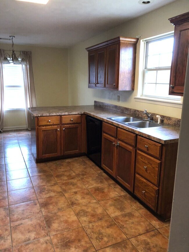 Foto del edificio - Beautiful 3 Bedroom Home in a Quiet Searcy Neighborhood!