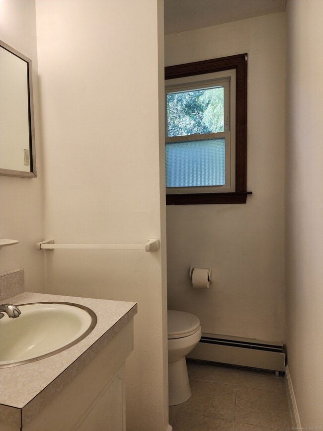 Building Photo - 195 Wall St