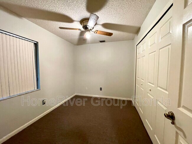 Building Photo - 1216 Wildrose Dr