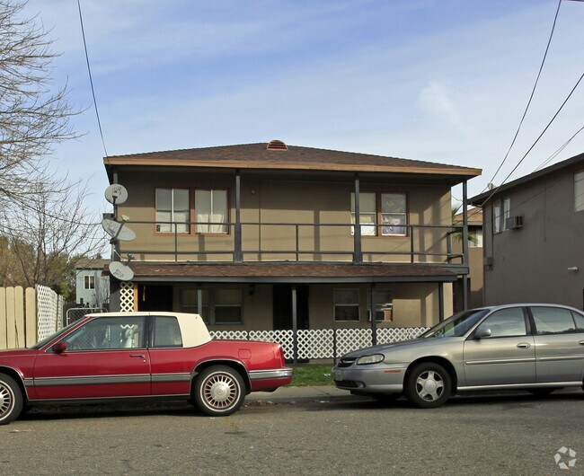 Foto del edificio - Esther Apartments