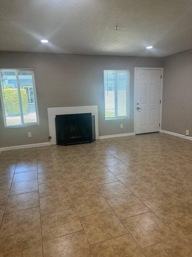 Foto del edificio - 8600 Citrus Ave