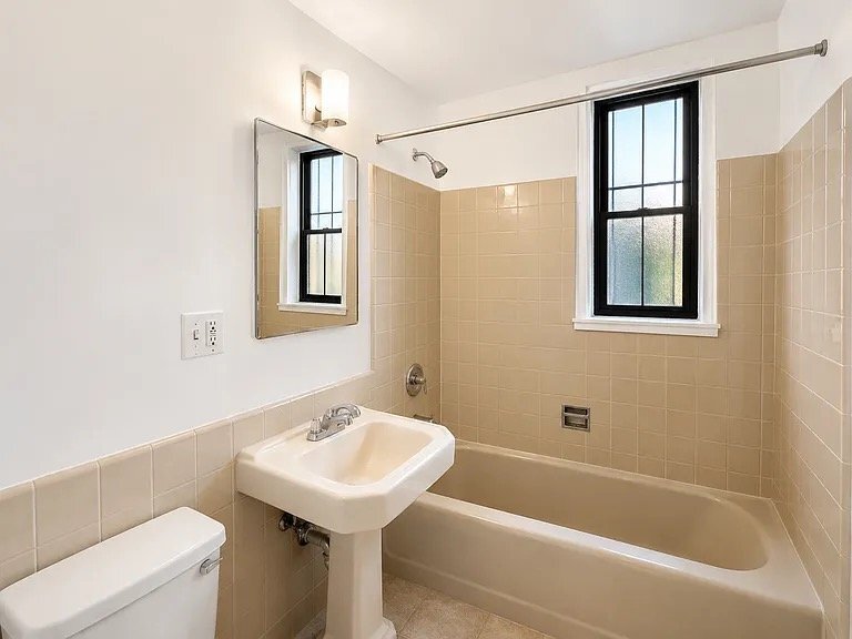 Foto del edificio - 11574 Twin Oaks Dr