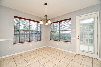 Building Photo - 6335 Oakburl Ln