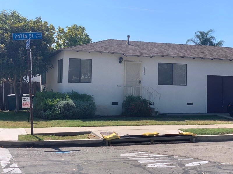 2304 247th St, Lomita, CA 90717 Apartments in Lomita, CA