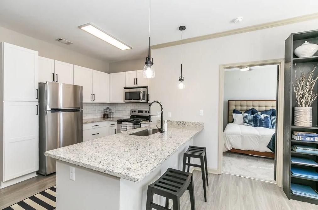 Foto principal - 1000 Ashwood Pkwy