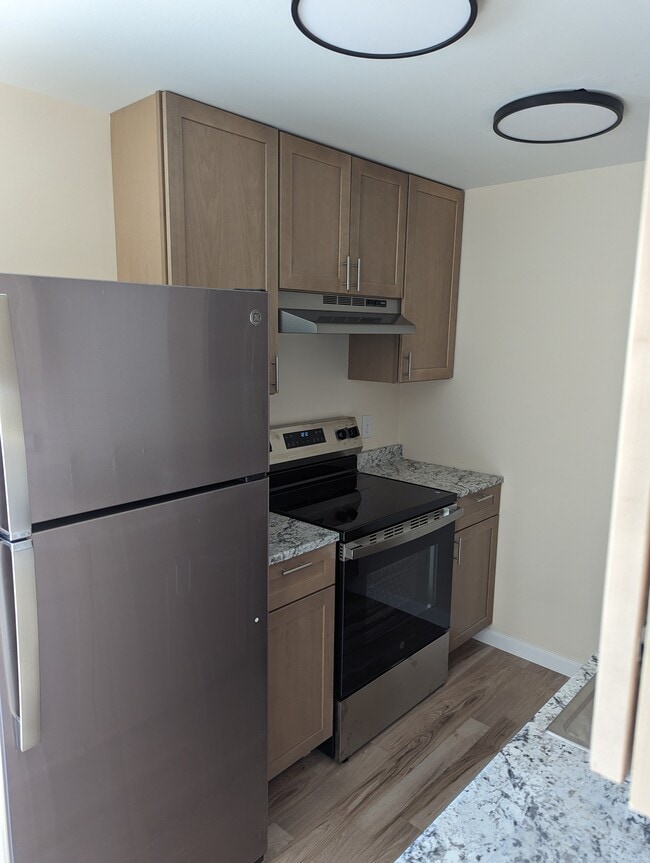 Photo - 59 Flynn Ave Apartments