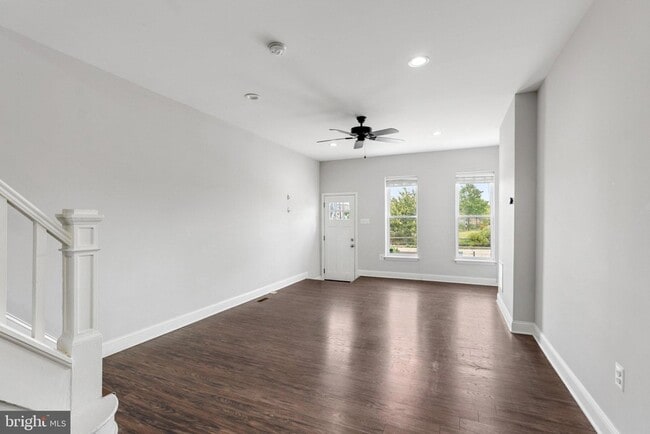 Building Photo - 539 W 27th St