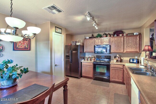 Foto del edificio - 16223 W Boca Raton Rd