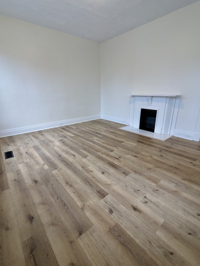 Building Photo - 1712 Sherman Ave