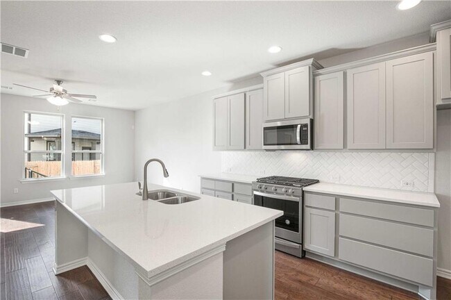 Foto del edificio - 1616 Turtle Bay Loop