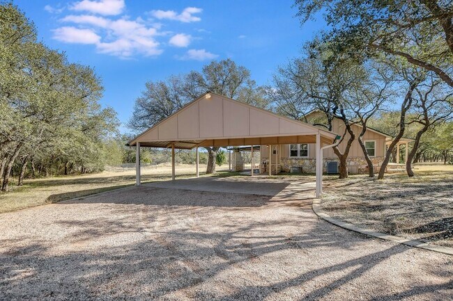 Foto del edificio - 441 Leaning Oak Trail