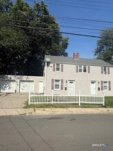 Building Photo - 125 High Ridge Dr