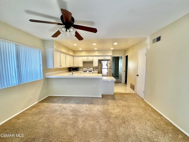 Building Photo - 2866 Lakeridge Ln