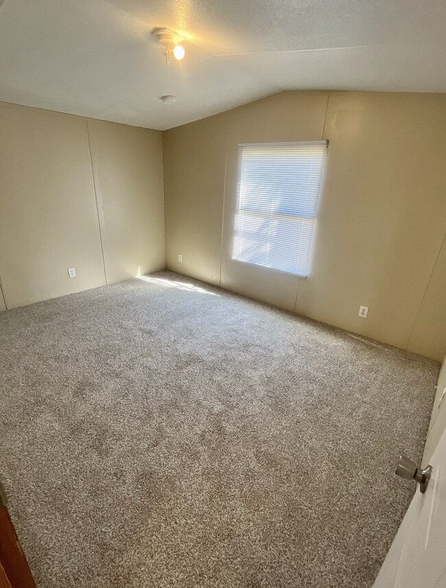 Foto del edificio - 2 Bed 2 Bath Mobile Home