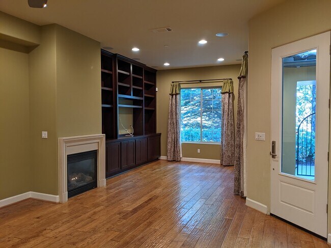 Building Photo - 1148 Spring Azure Way