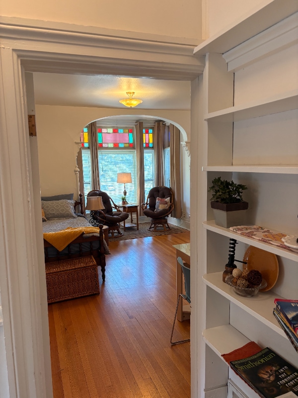 Building Photo - 724.5 Chapin St