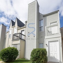 Building Photo - 3795 London Dr