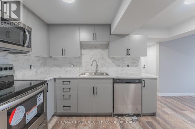 Photo du bâtiment - 788-788 Hillside Dr