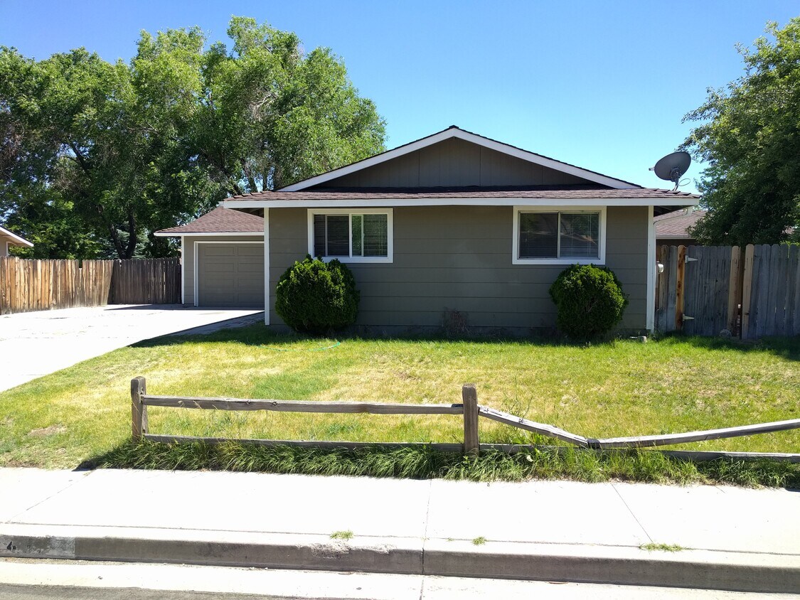 409 Agate Dr, Carson City, NV 89706 House Rental in Carson City, NV