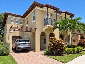 Building Photo - 6965 Julia Gardens Dr