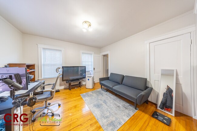 Foto del edificio - 99 Glenville Ave