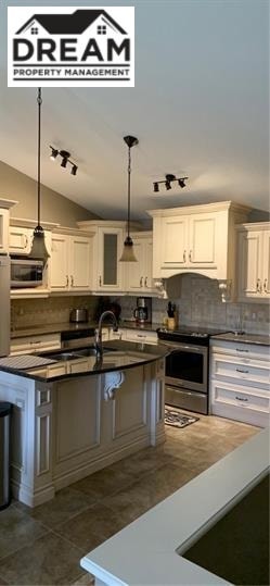 Photo du bâtiment - 200 Bentley Ct