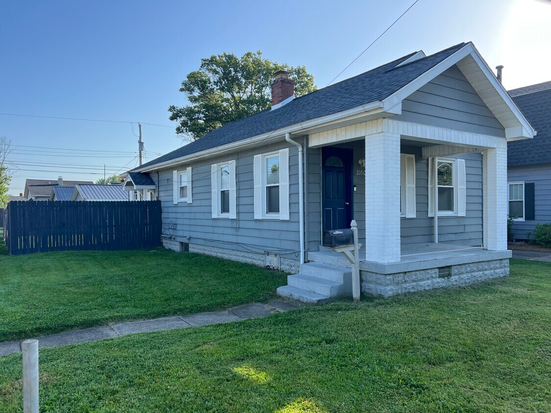 Foto principal - 2150 E Tennessee St
