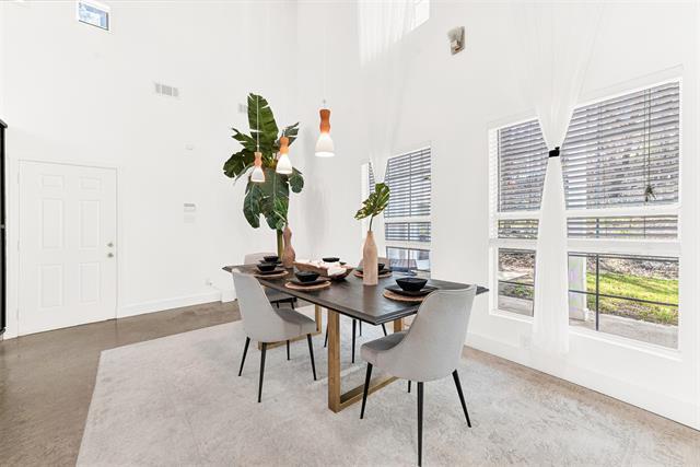 Foto del edificio - 1233 Lady Ln