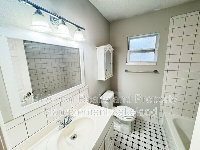 Building Photo - 3373 Mt Tabor Rd