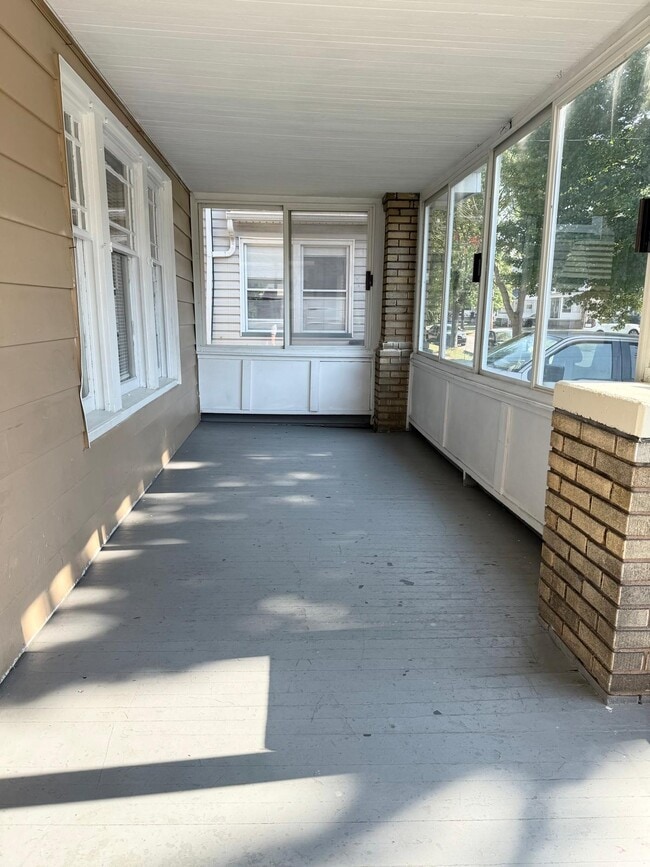 Building Photo - 3545 W 129th St