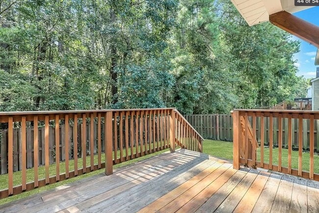 Building Photo - Bradley Point Residence for Rent - 4 Bedroom/2.5 Bath