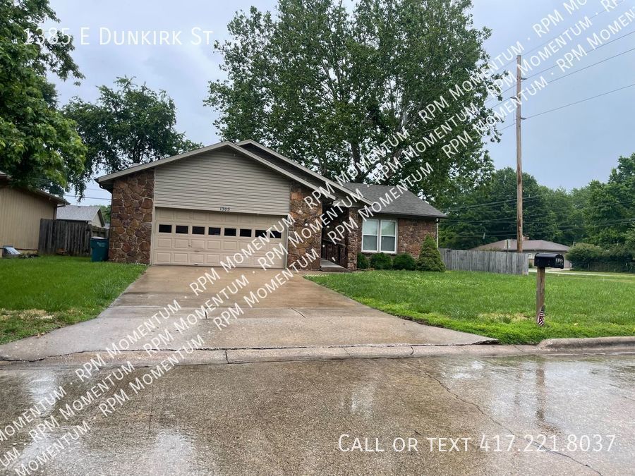 Foto del edificio - 3 BD, 2 BA Home located in South Springfield!