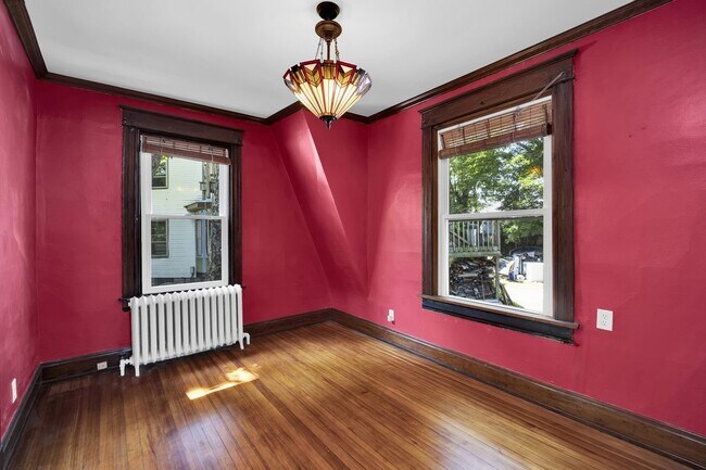 Foto del edificio - 3035 Marshall Ave