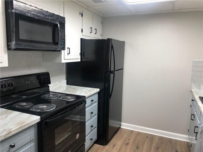 Foto del edificio - Great Oakwood location - 2 bedroom